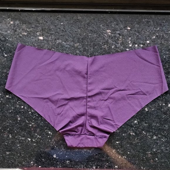 Victoria's Secret Panties bundle of 2 - Victoria's sport and pink thong size M - Picture 15 of 16